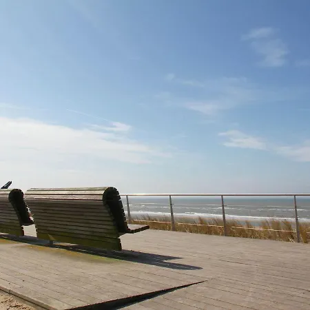 Modern In With Beach Near Daire *