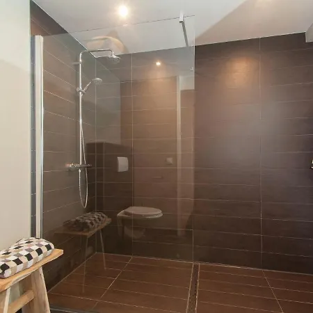 Daire Modern In With Beach Near